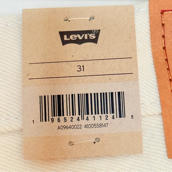 Levis Low Pro Mid Rise Relaxed Cream Neutral Straight Leg Jeans Size 31 NWT - Picture 5 of 12